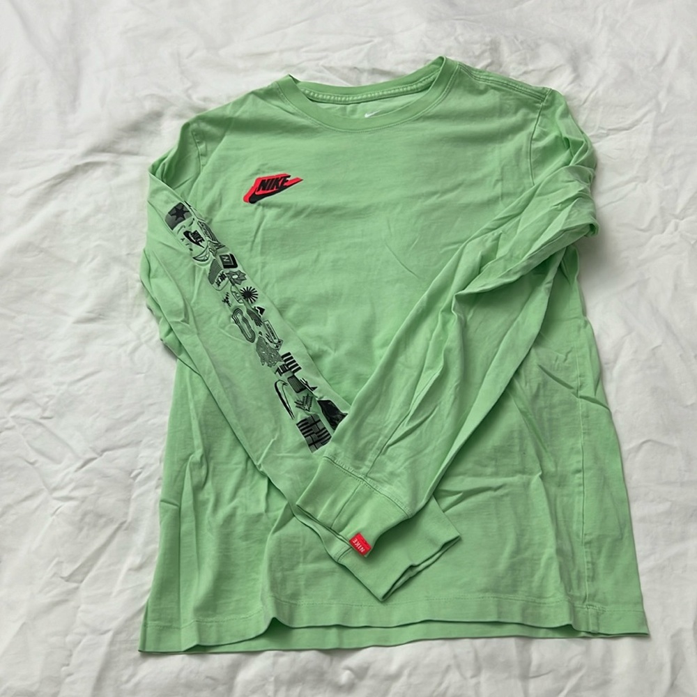 Nike long sleeve shirt